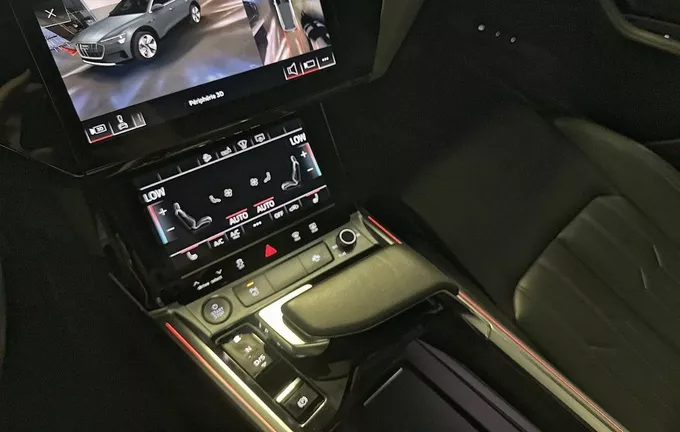 AUDI E-TRON 55 quattro 408 ch Avus Extended photo 13 2131099