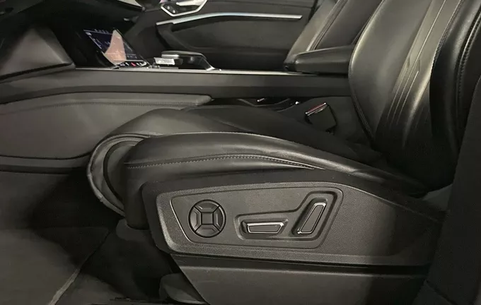 AUDI E-TRON 55 quattro 408 ch Avus Extended photo 19 2131099