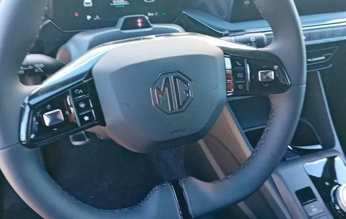MG MG3 1.5 L Hybrid+ 195 ch Luxury photo 12 6543