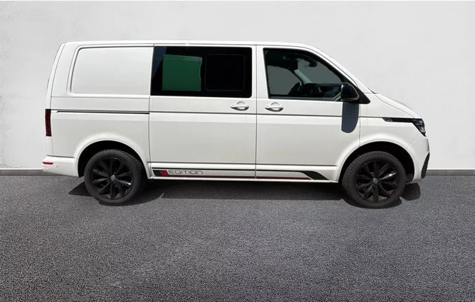 VOLKSWAGEN UTILITAIRES TRANSPORTER 6.1 VAN L1H1 2.0 TDI 204 DSG7 4MOTION EDITION extérieur côté droit 106253