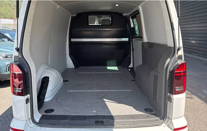 VOLKSWAGEN UTILITAIRES TRANSPORTER 6.1 VAN L1H1 2.0 TDI 204 DSG7 4MOTION EDITION photo 14 106253