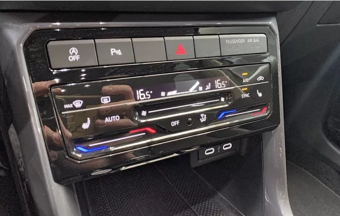 VOLKSWAGEN T-CROSS 1.0 TSI 110 Start/Stop DSG7 Style photo 19 2130911