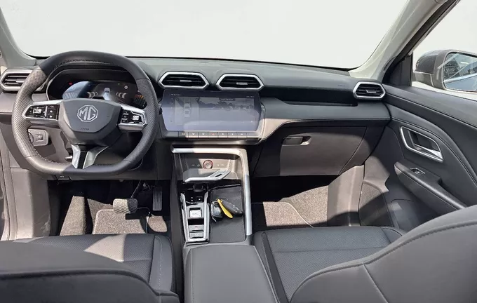 MG ZS 1.5 L Hybrid+ 197 ch Luxury photo 18 8609