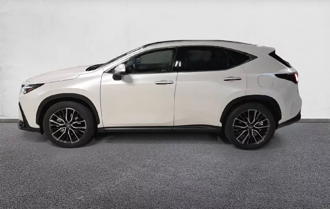 LEXUS NX 450h+ 4WD Hybride Rechargeable Executive extérieur côté gauche 76205