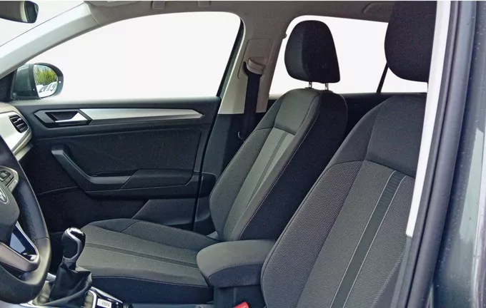 VOLKSWAGEN T-ROC 1.0 TSI 116 Start/Stop BVM6 VW Edition extérieur trois quart arrière droit 2129733