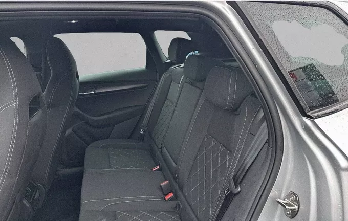 SKODA KAROQ 1.5 TSI Evo 2 150 ch ACT DSG7 Sportline extérieur arrière 560144