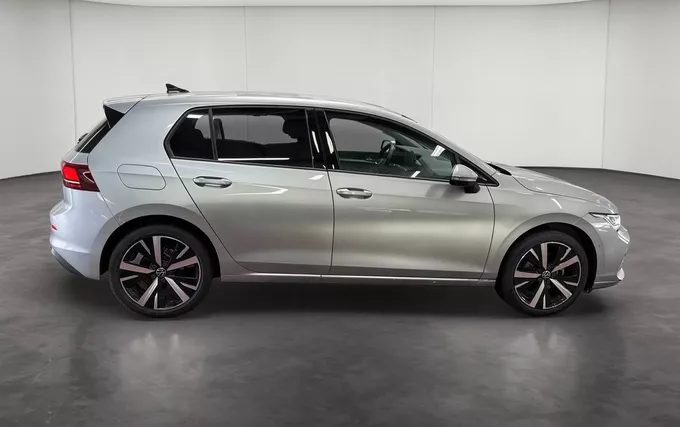VOLKSWAGEN GOLF 1.5 eTSI EVO2 116 DSG7 VW Edition extérieur côté droit 2131853