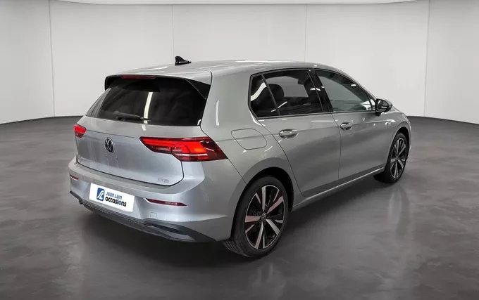 VOLKSWAGEN GOLF 1.5 eTSI EVO2 116 DSG7 VW Edition extérieur trois quart arrière droit 2131853
