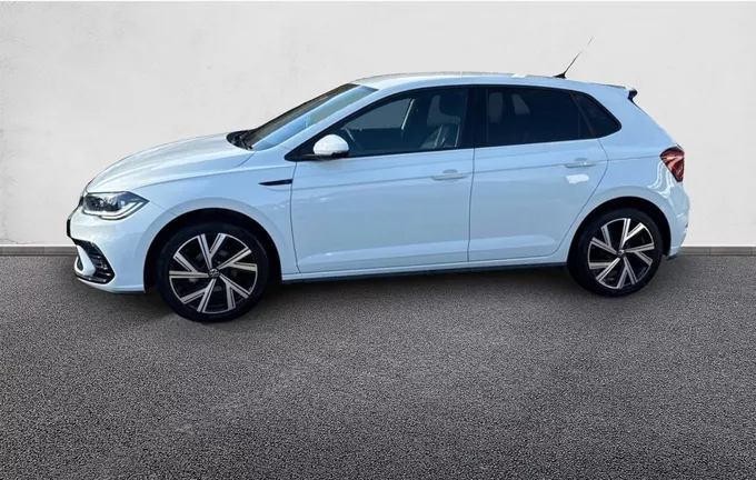VOLKSWAGEN POLO 1.0 TSI 95 S&S BVM5 R-Line extérieur trois quart arrière gauche 2123515
