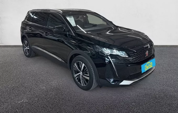PEUGEOT 5008 BlueHDi 130ch S&S EAT8 Allure Pack extérieur trois quart avant droit 213395