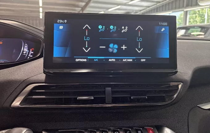 PEUGEOT 5008 BlueHDi 130ch S&S EAT8 Allure Pack photo 14 213395