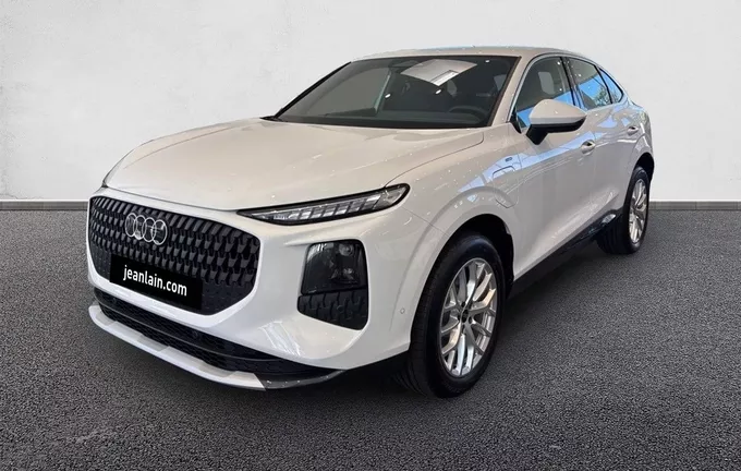 AUDI Q3 Sportback e-hybrid 272 ch S tronic 6 Advanced extérieur trois quart avant gauche 6934