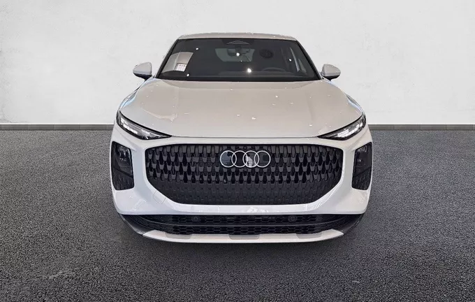 AUDI Q3 Sportback e-hybrid 272 ch S tronic 6 Advanced extérieur avant 6934