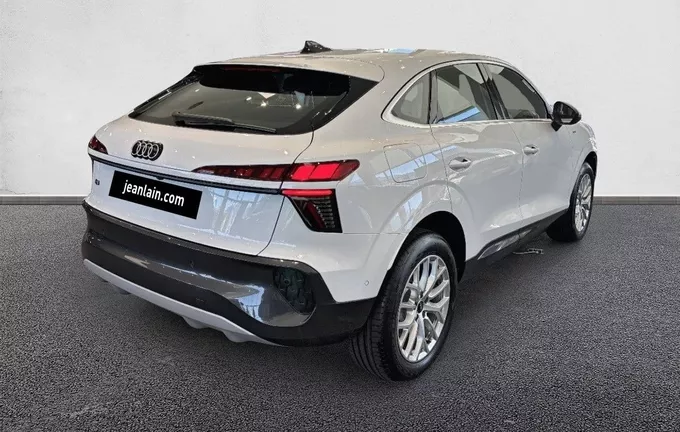 AUDI Q3 Sportback e-hybrid 272 ch S tronic 6 Advanced extérieur trois quart arrière droit 6934