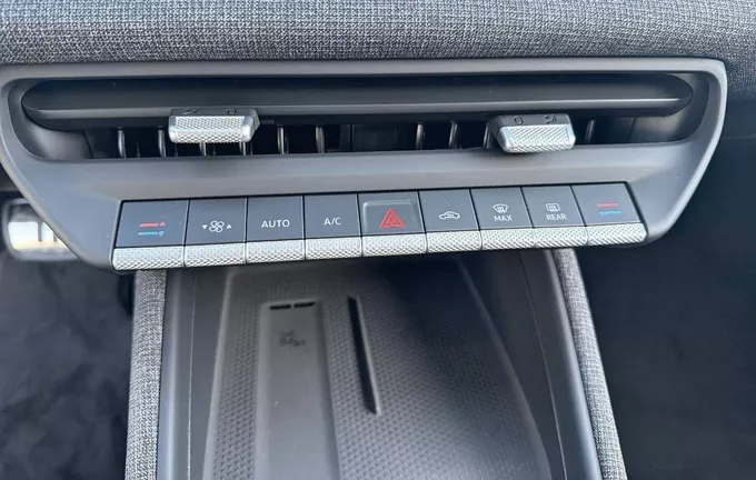 VOLKSWAGEN ID. POLO 211 ch 52 kWh Style Exclusive photo 14 9553
