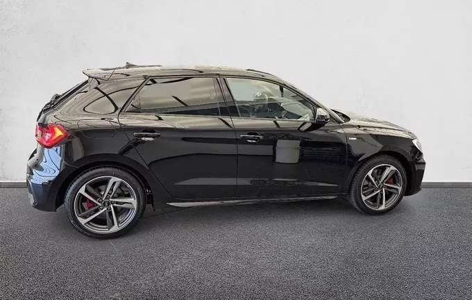 AUDI A1 Sportback 35 TFSI 150 ch S tronic 7 S Line extérieur côté droit 9404