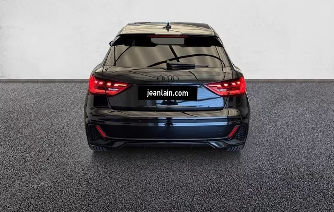 AUDI A1 Sportback 35 TFSI 150 ch S tronic 7 S Line extérieur arrière 9404