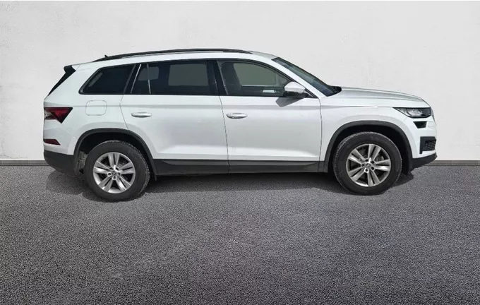 SKODA KODIAQ 2.0 TDI 150 SCR DSG7 4x4 5pl Business extérieur côté droit 2132329