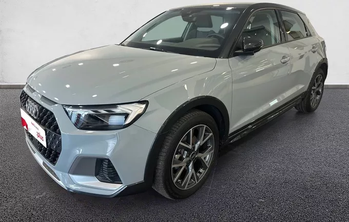 AUDI A1 Allstreet 30 TFSI 116 ch S tronic 7 Avus extérieur trois quart avant gauche 2124719