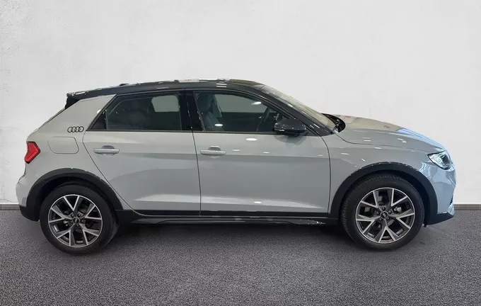 AUDI A1 Allstreet 30 TFSI 116 ch S tronic 7 Avus extérieur côté droit 2124719