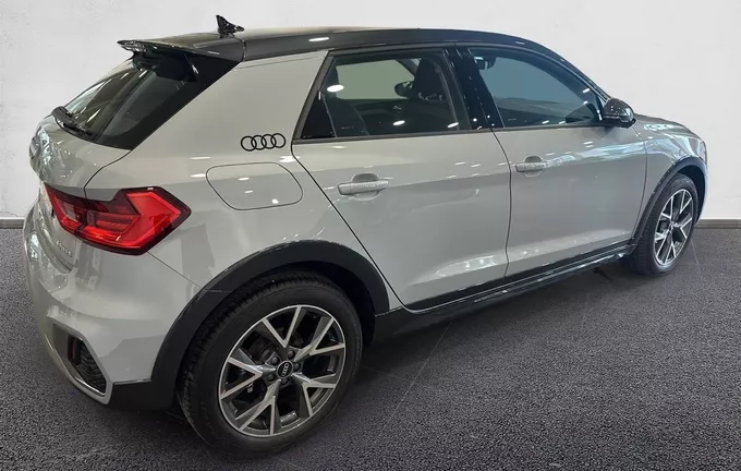 AUDI A1 Allstreet 30 TFSI 116 ch S tronic 7 Avus extérieur trois quart arrière droit 2124719