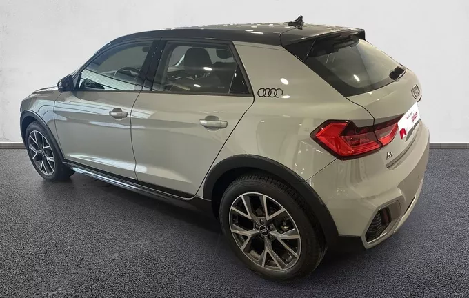 AUDI A1 Allstreet 30 TFSI 116 ch S tronic 7 Avus extérieur trois quart arrière gauche 2124719