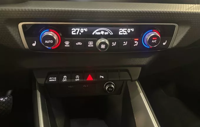 AUDI A1 Allstreet 30 TFSI 116 ch S tronic 7 Avus photo 14 2124719