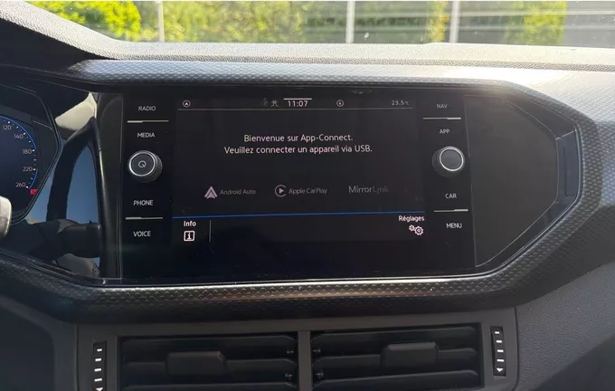 VOLKSWAGEN T-CROSS 1.0 TSI 95 Start/Stop BVM5 Life Tech photo 18 2128012