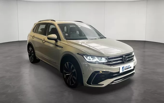 VOLKSWAGEN TIGUAN 1.5 TSI 150ch DSG7 R-Line extérieur trois quart avant droit 2124292