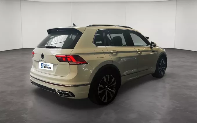 VOLKSWAGEN TIGUAN 1.5 TSI 150ch DSG7 R-Line extérieur trois quart arrière droit 2124292