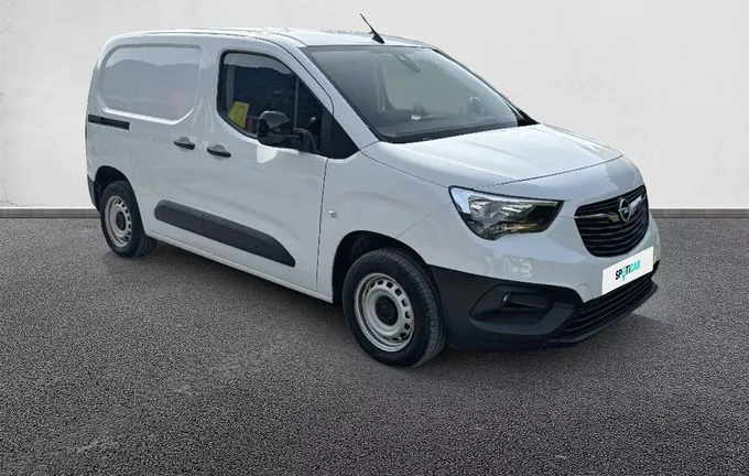 OPEL COMBO CARGO M 600 KG PURETECH 110 S&S BVM6 extérieur trois quart avant droit 946431