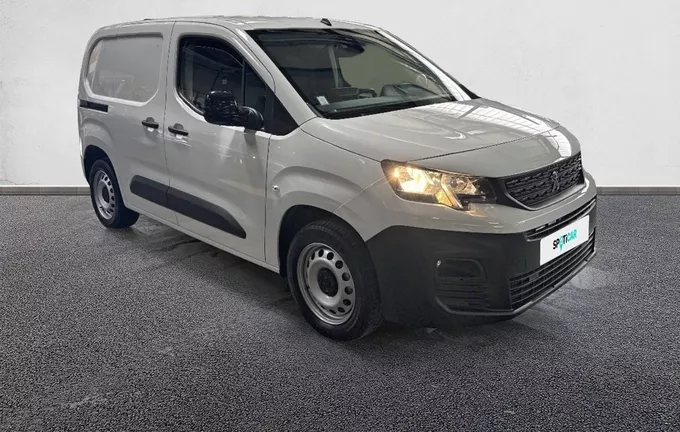 PEUGEOT PARTNER FOURGON M 650 KG BLUEHDI 100 S&S BVM6 extérieur trois quart avant droit 946092