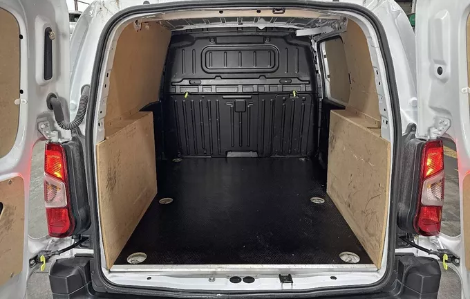 PEUGEOT PARTNER FOURGON M 650 KG BLUEHDI 100 S&S BVM6 extérieur arrière 946092