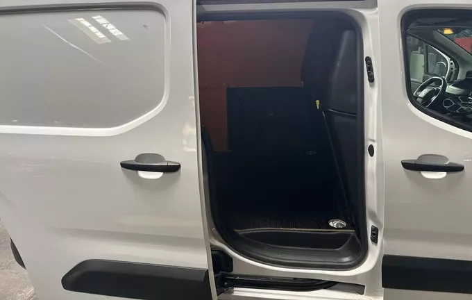 PEUGEOT PARTNER FOURGON M 650 KG BLUEHDI 100 S&S BVM6 photo 12 946092