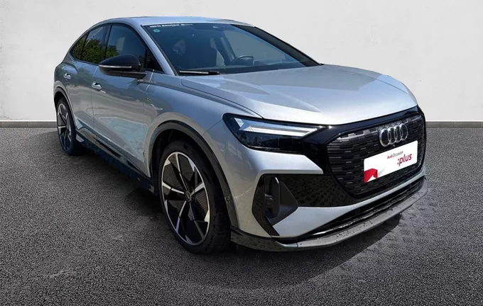 AUDI Q4 E-TRON Sportback 45 265 ch 82 kWh quattro S line extérieur trois quart avant droit 2129036