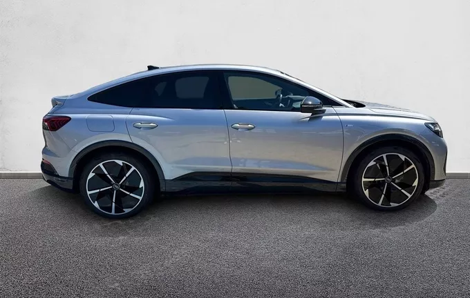 AUDI Q4 E-TRON Sportback 45 265 ch 82 kWh quattro S line extérieur côté droit 2129036