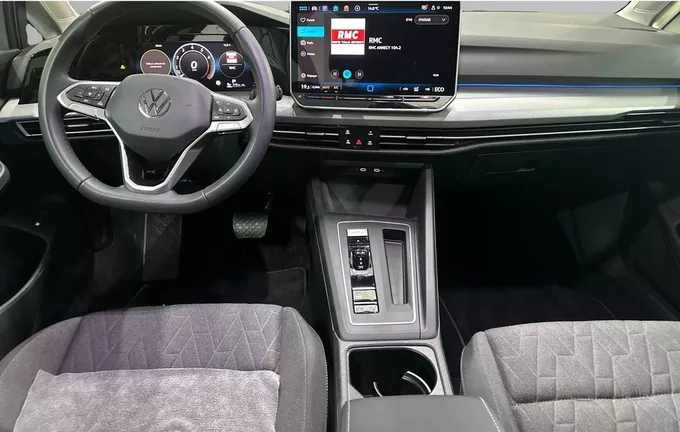 VOLKSWAGEN GOLF 1.5 eHybrid 204 DSG6 VW Edition extérieur trois quart avant droit 2124740