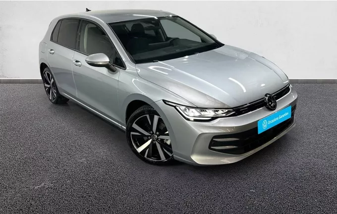 VOLKSWAGEN GOLF 1.5 eHybrid 204 DSG6 VW Edition photo 10 2124740