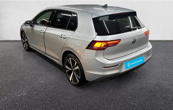 VOLKSWAGEN GOLF 1.5 eHybrid 204 DSG6 VW Edition photo 11 2124740