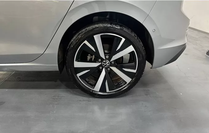 VOLKSWAGEN GOLF 1.5 eHybrid 204 DSG6 VW Edition photo 12 2124740