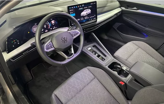 VOLKSWAGEN GOLF 1.5 eHybrid 204 DSG6 VW Edition photo 13 2124740