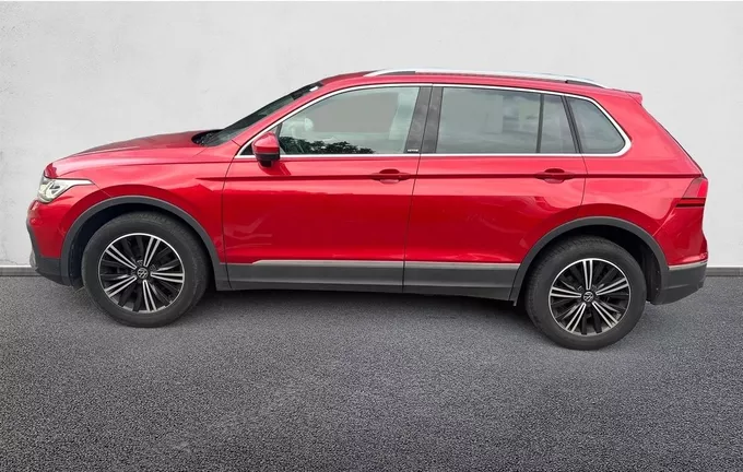 VOLKSWAGEN TIGUAN 2.0 TDI 150ch DSG7 4Motion Active extérieur trois quart arrière gauche 2130986