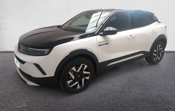 OPEL MOKKA 1.2 Turbo Hybrid 145 ch e-DCT6 GS extérieur trois quart avant gauche 101055