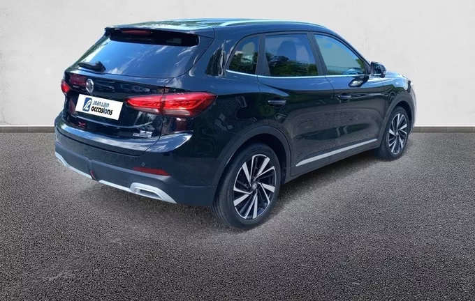 MG ZS 1.5 L Hybrid+ 197 ch Luxury extérieur trois quart arrière droit 601167