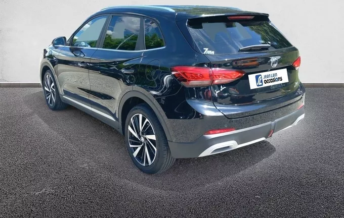 MG ZS 1.5 L Hybrid+ 197 ch Luxury extérieur trois quart arrière gauche 601167