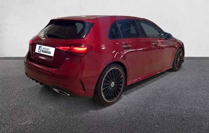 MERCEDES CLASSE A 200 d AMG Line extérieur trois quart arrière droit 2129866