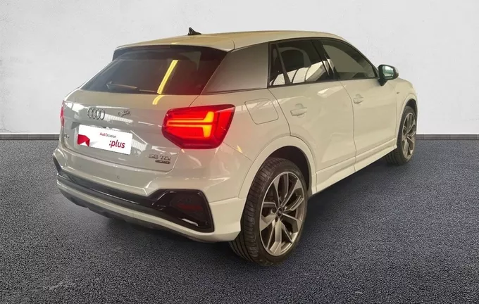 AUDI Q2 35 TDI 150 S tronic 7 quattro S line Plus extérieur trois quart arrière droit 2131156