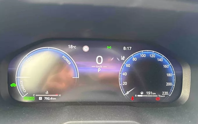 TOYOTA RAV4 Hybride Pro 222 ch AWD-i Dynamic Business + "Beyond Zero Academy" photo 17 1103978