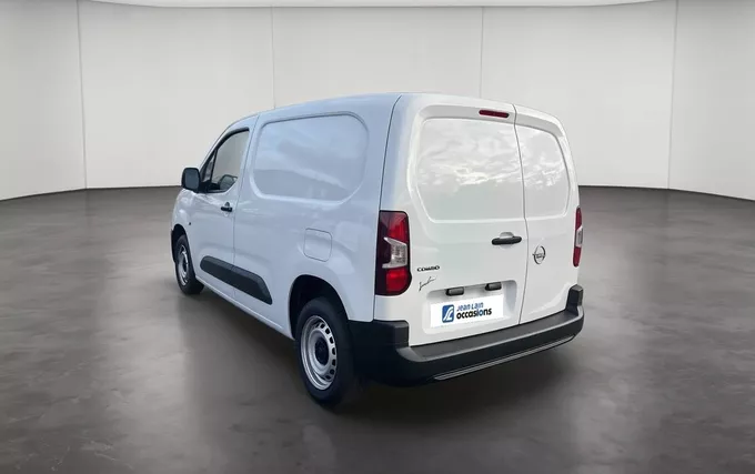 OPEL COMBO CARGO M 650 KG PURETECH 110 S&S BVM6 extérieur trois quart arrière gauche 946429
