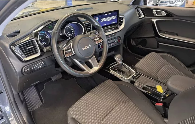 KIA CEED SW 1.6 GDi Hybride Rechargeable 141ch DCT6 Active photo 13 213249